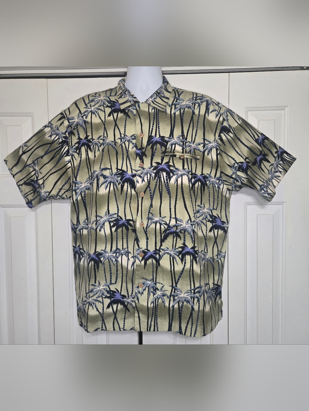 Island Paradise Men's XL Silk Aloha Shirt Palm Tree Tropical Beach Preppy Sage